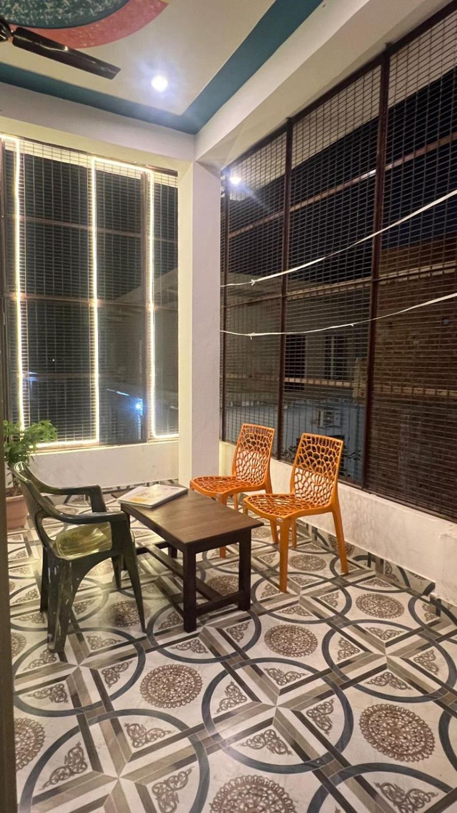 Veda Palace, 900 Meter Distancce From Temple Ayodhya Bagian luar foto